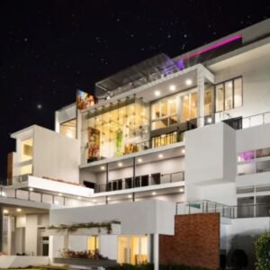 P21025 - Pool & Jacuzzi Luxury Villa  in Jigani